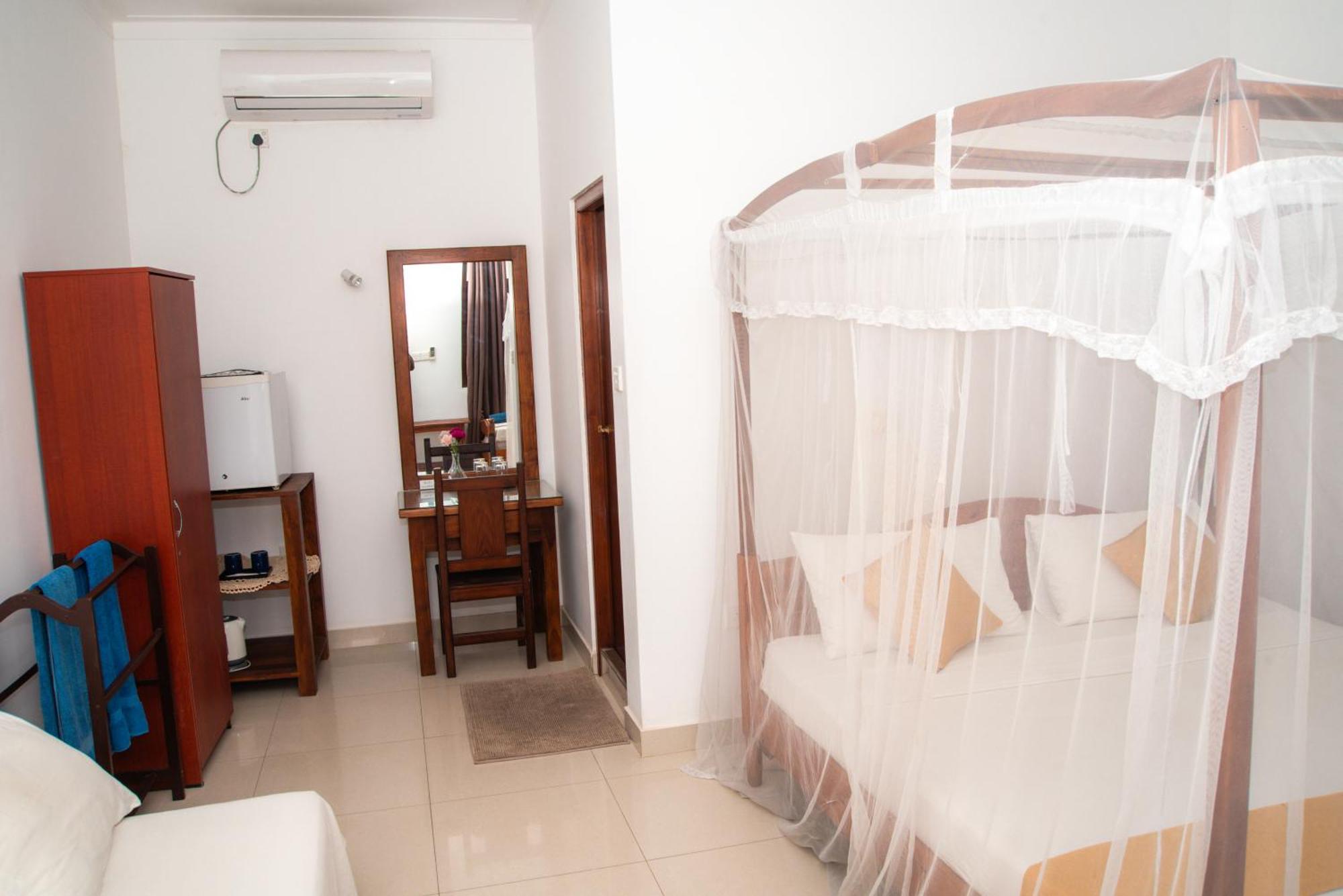 Angel Inn Guest House Negombo Exterior foto